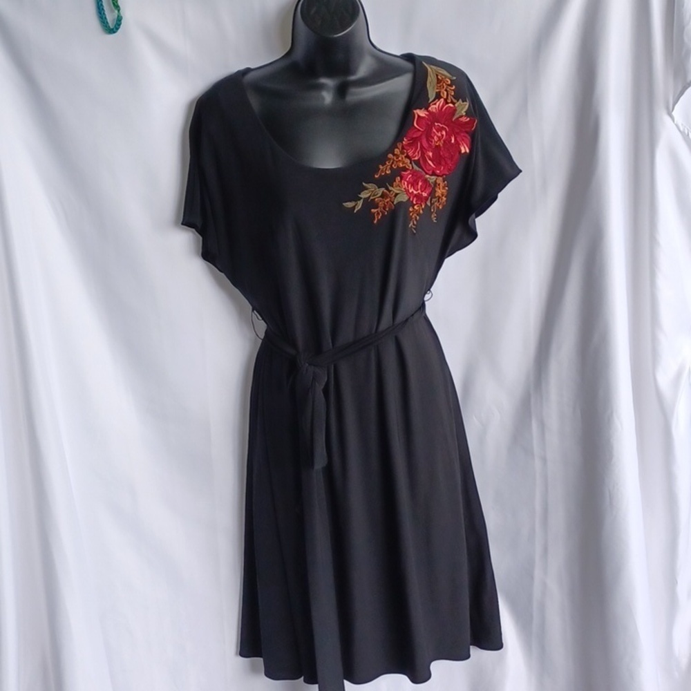 Coldwater Creek Women’s Black Floral Embroidered Midi Dress Size 8, Stretchy